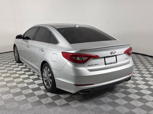 Used 2016 Hyundai Sonata Sport w/ Option Group 1V FWD image 7