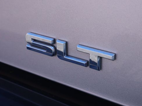 Used 2018 GMC Sierra 1500 SLT w/ SLT Premium Package image 23