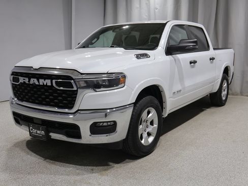 Used 2025 RAM 1500 Big Horn AWD/4WD image 6