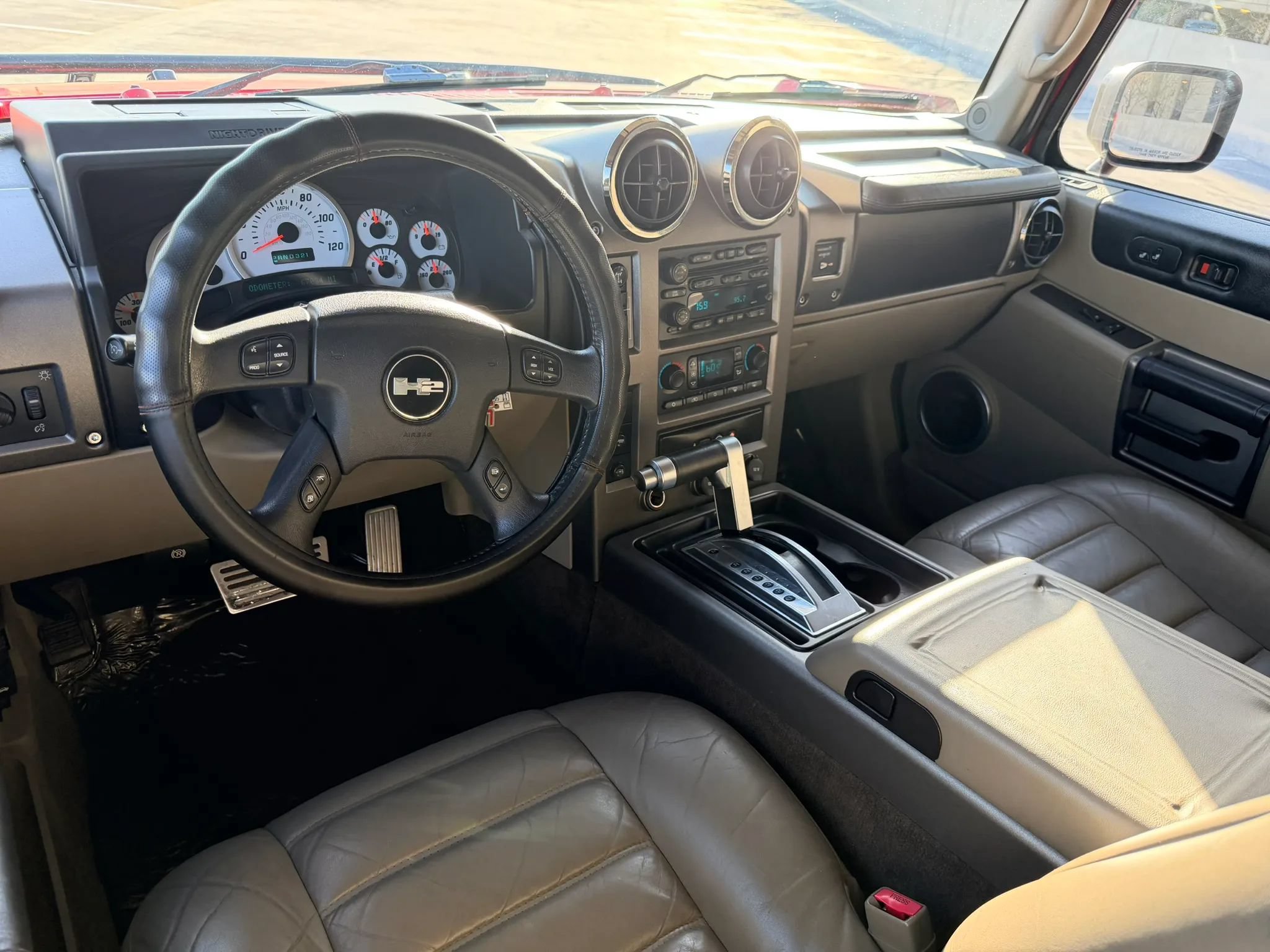 Used 2004 HUMMER H2 AWD/4WD image 11