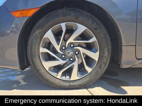 Certified 2018 Honda Civic EX image 9