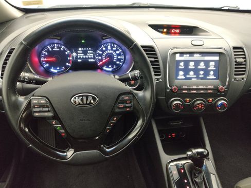 Used 2017 Kia Forte S w/ S Technology Package FWD image 22