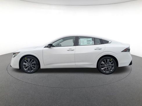 New 2026 Nissan Sentra SL image 8