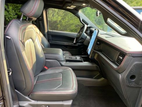 Used 2023 Ford Expedition Limited RWD image 37