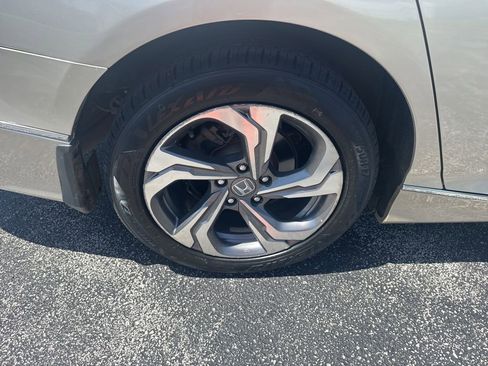 Used 2020 Honda Accord EX image 13