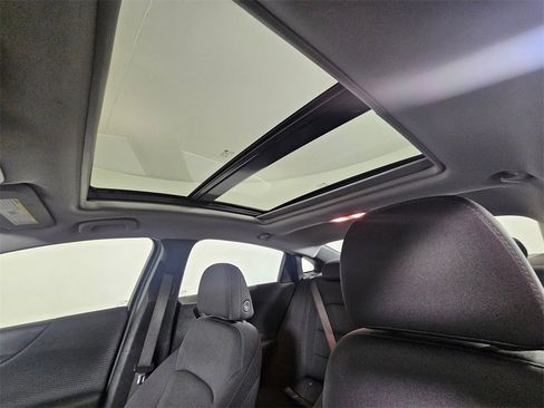 Used 2023 Chevrolet Malibu LT image 24