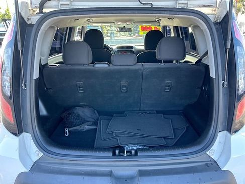 Used 2016 Kia Soul FWD image 18