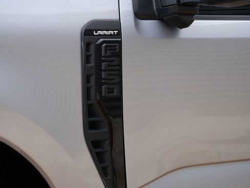 Used 2024 Ford F250 Lariat w/ Sport Appearance Package AWD/4WD image 13