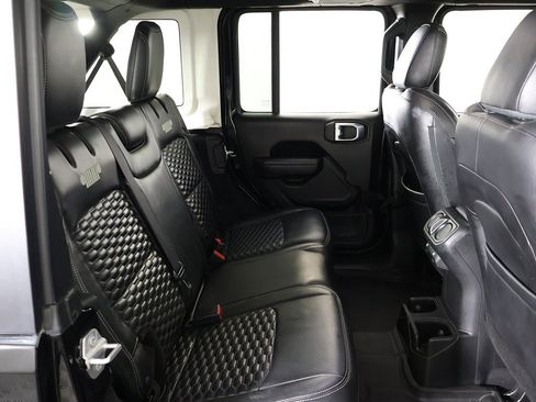 Used 2022 Jeep Wrangler Unlimited Sport image 32