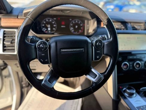 Used 2018 Land Rover Discovery HSE Luxury image 18