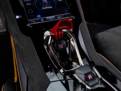 Used 2023 Lamborghini Huracan Tecnica RWD image 27