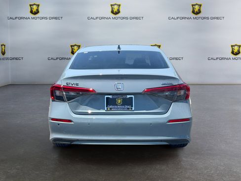 Used 2024 Honda Civic Touring image 4