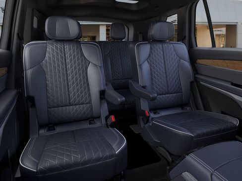 New 2026 Cadillac Vistiq Premium Luxury AWD/4WD image 17