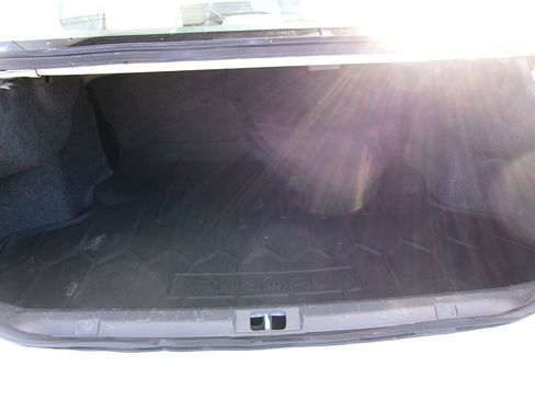 Used 2019 Subaru Impreza 2.0i Limited image 12