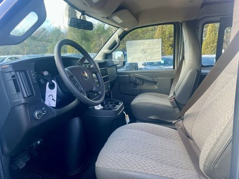 New 2025 Chevrolet Express 2500 Work Van image 13