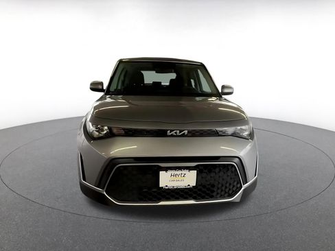 Used 2025 Kia Soul LX w/ LX Technology Package image 4