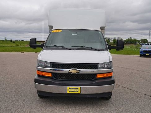 Used 2022 Chevrolet Express 3500 w/ Power Convenience Package RWD image 2