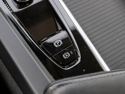 Used 2024 Volvo S60 B5 Core FWD image 27