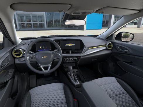 New 2026 Chevrolet Trax LT w/ Driver Confidence Package image 39