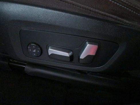 Used 2022 BMW X3 xDrive30i w/ Premium Package image 14