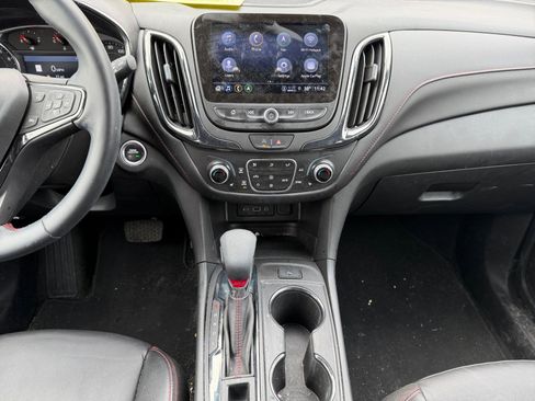 Used 2024 Chevrolet Equinox RS w/ RS Leather Package image 13