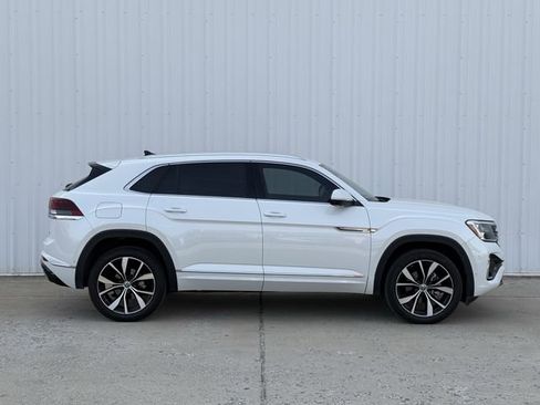Used 2024 Volkswagen Atlas Cross Sport SEL Premium R-Line image 3