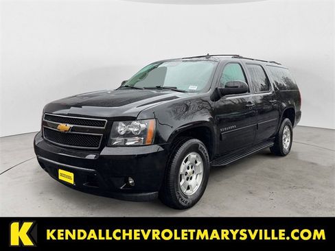 Used 2014 Chevrolet Suburban LT image 1