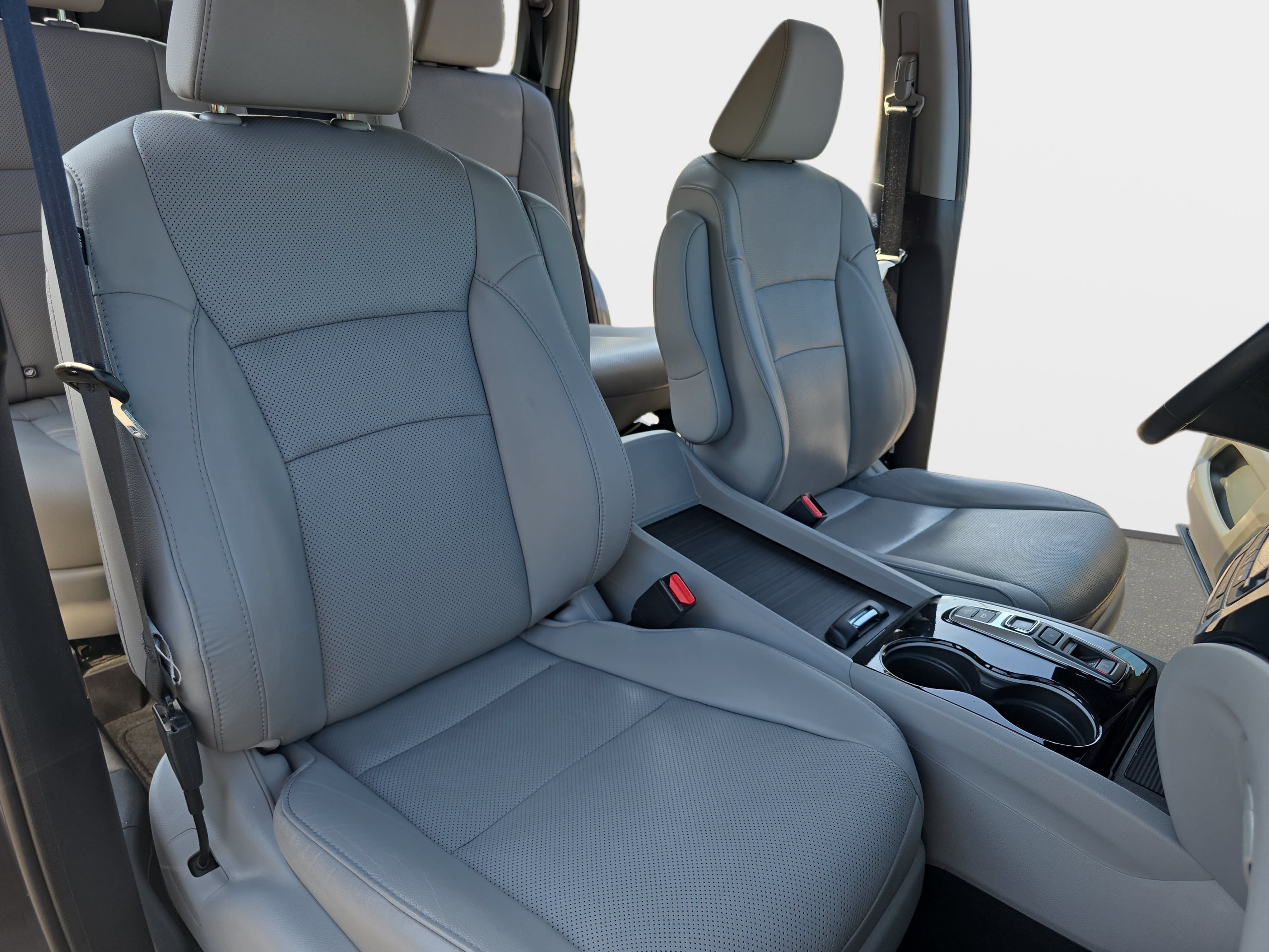 Used 2020 Honda Pilot Elite image 10