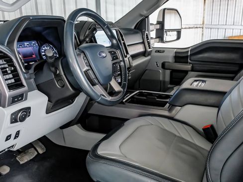 Used 2022 Ford F450 Limited w/ FX4 Off-Road Package AWD/4WD image 14