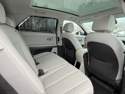 Used 2024 Hyundai Ioniq 5 Limited image 19