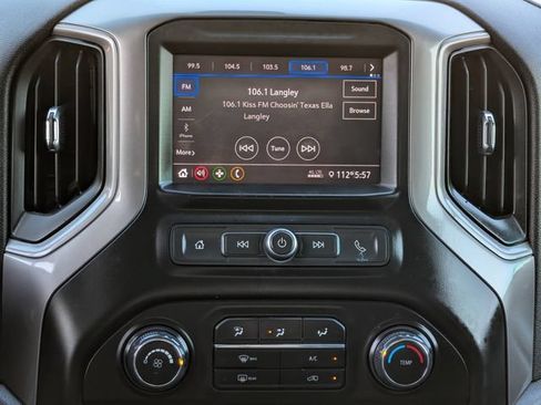 Used 2020 Chevrolet Silverado 1500 Custom w/ Custom Value Package RWD image 15