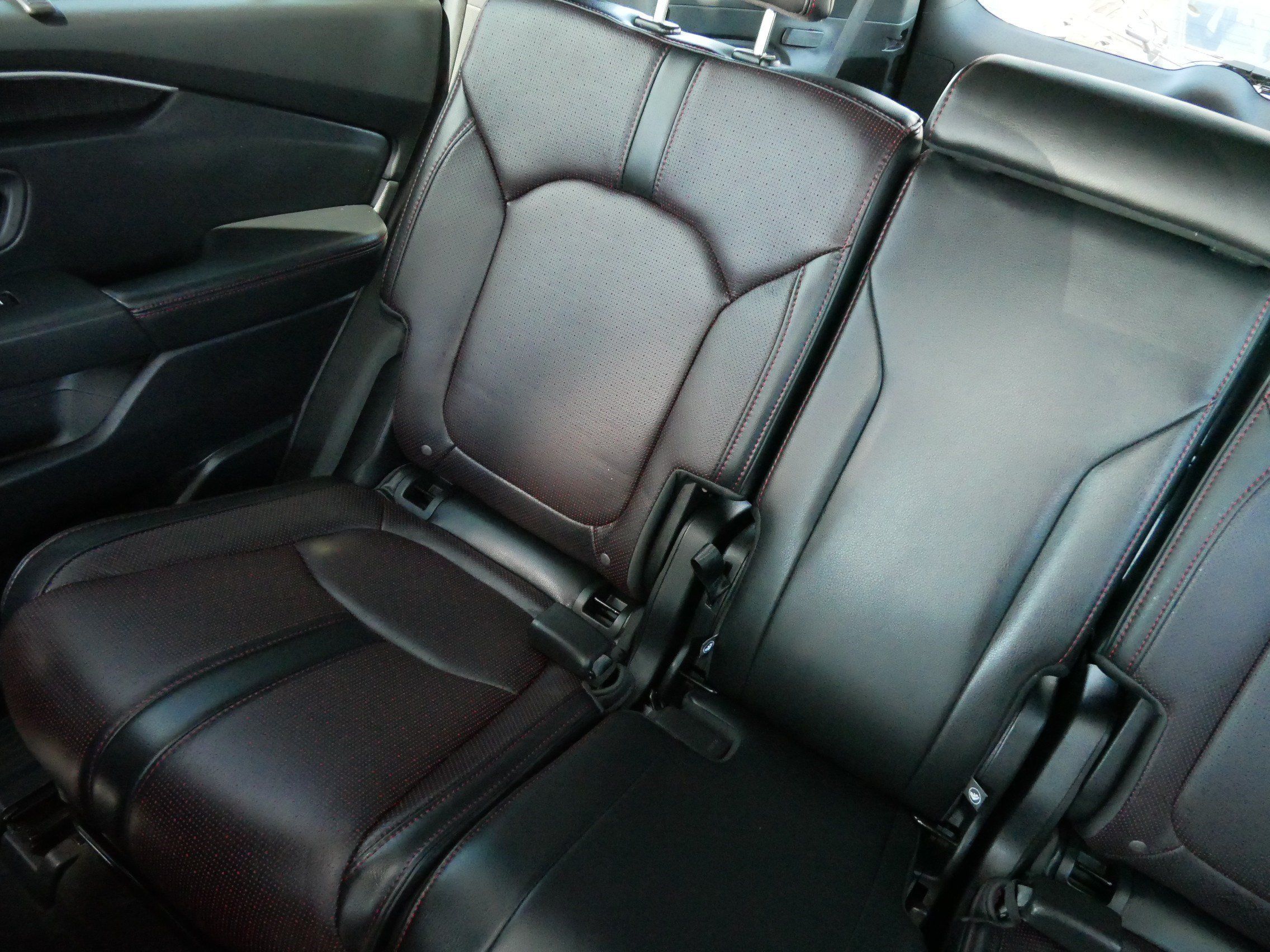 Used 2025 Honda Pilot Black Edition image 12