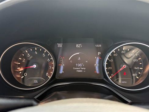 Used 2018 Jeep Compass Latitude w/ Popular Equipment Group AWD/4WD image 32