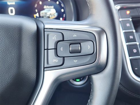 Used 2024 Chevrolet Suburban LT image 29