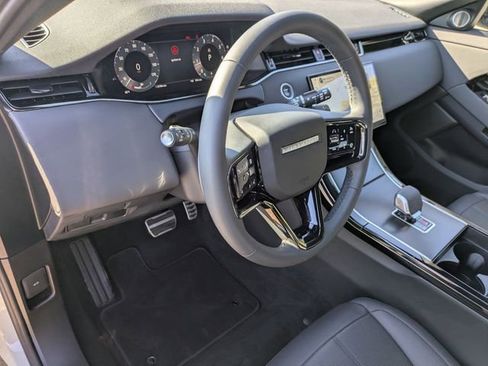 Used 2026 Land Rover Range Rover Evoque Dynamic SE image 7