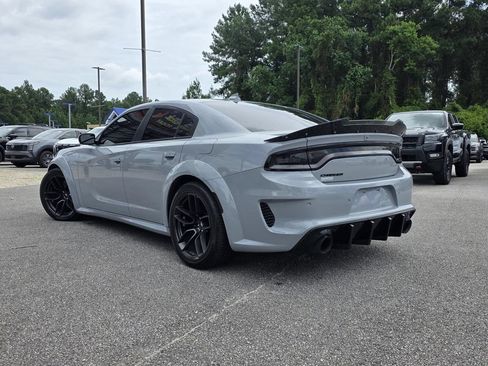 Used 2020 Dodge Charger Scat Pack RWD image 5