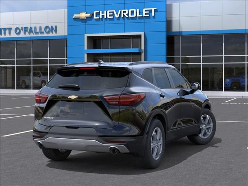 New 2026 Chevrolet Blazer LT w/ Sound & Technology Package FWD image 4