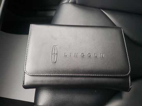 Used 2019 Lincoln MKC Premiere image 29