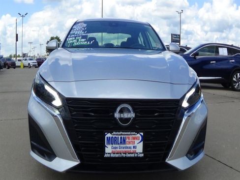 Used 2024 Nissan Altima 2.5 SV image 3