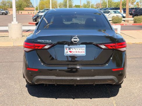Used 2025 Nissan Sentra S FWD image 4