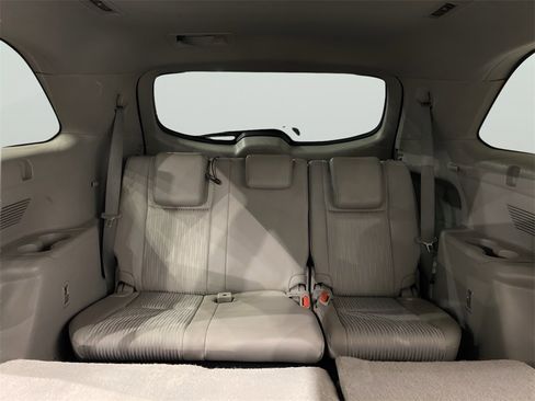 Used 2017 Toyota Highlander Plus image 10