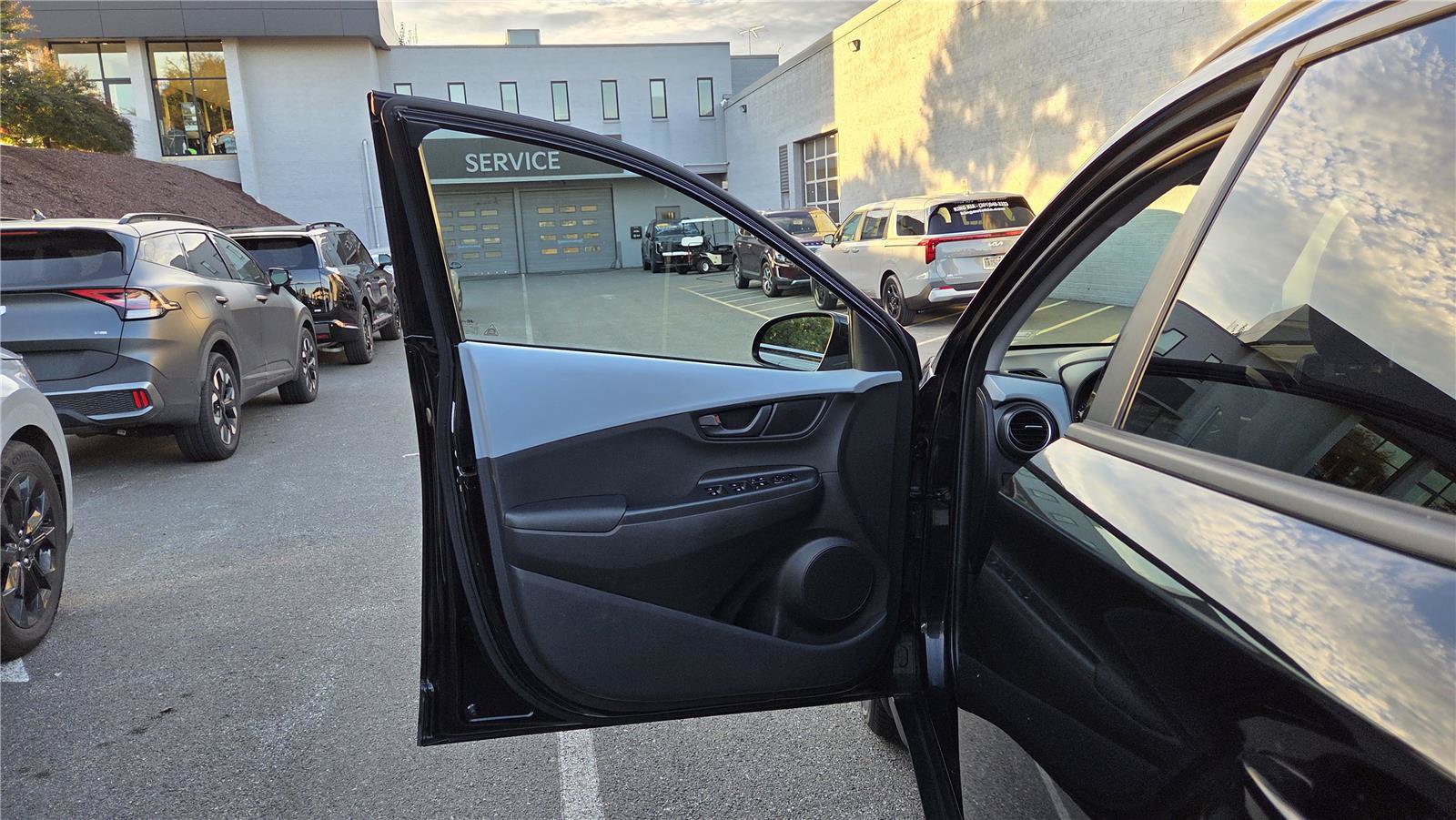Used 2019 Hyundai Kona SEL FWD image 13