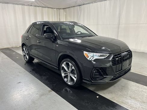 Used 2022 Audi Q3 2.0T Premium Plus w/ Premium Plus Package AWD/4WD image 1