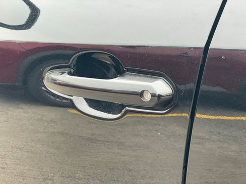 Used 2024 Toyota RAV4 LE image 23