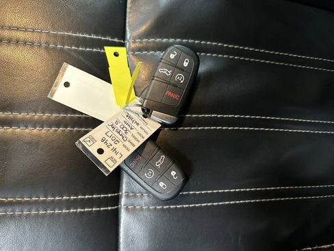 Used 2017 Chrysler 300 S image 24