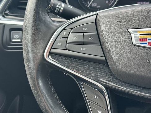 Used 2024 Cadillac XT5 Premium Luxury w/ Technology Package AWD/4WD image 22