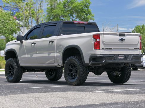 Used 2026 Chevrolet Silverado 1500 ZR2 AWD/4WD image 3