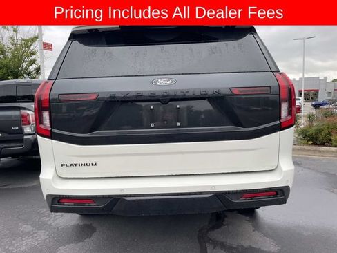 Used 2026 Ford Expedition Platinum w/ Stealth Appearance Package AWD/4WD image 5
