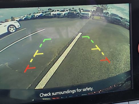 Used 2025 Nissan Sentra SR image 25