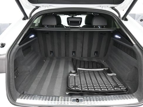 Used 2019 Audi Q8 Prestige image 22